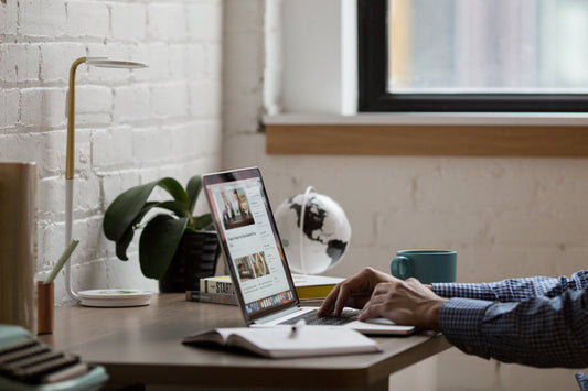 Why You Crash Every Afternoon (It’s Not About Willpower)